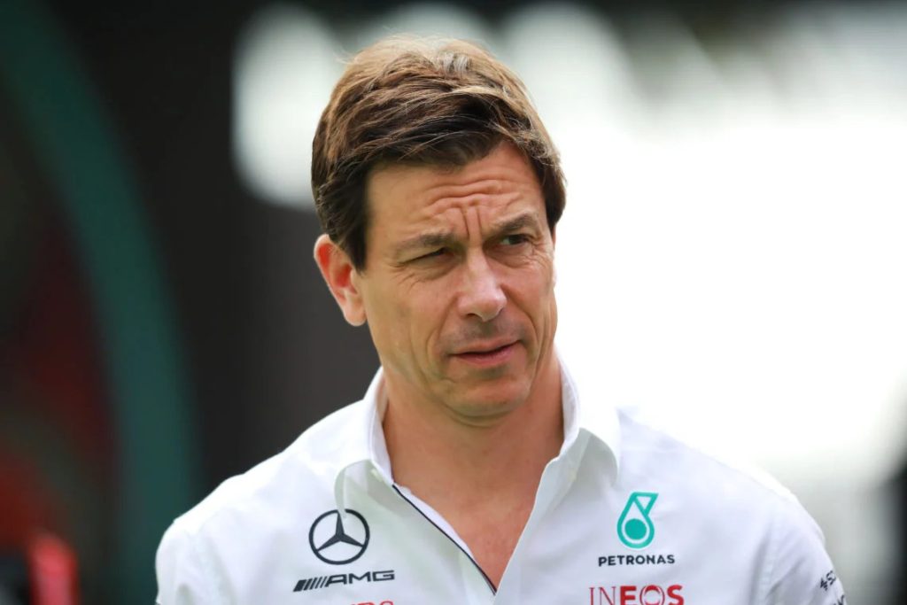 Toto Wolff F1 17 2023 3